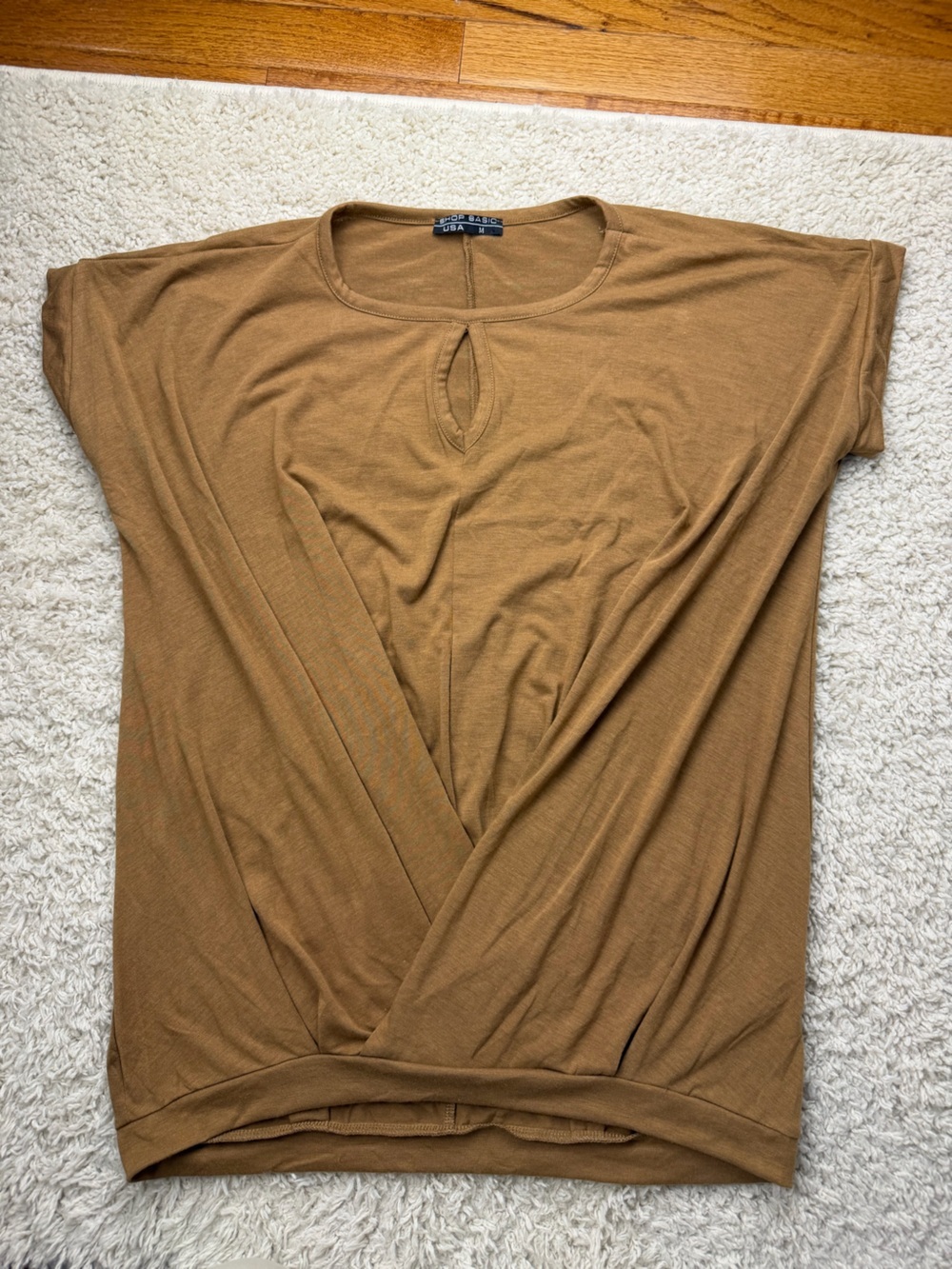 Women’s Keyhole Drape Top in Camel
